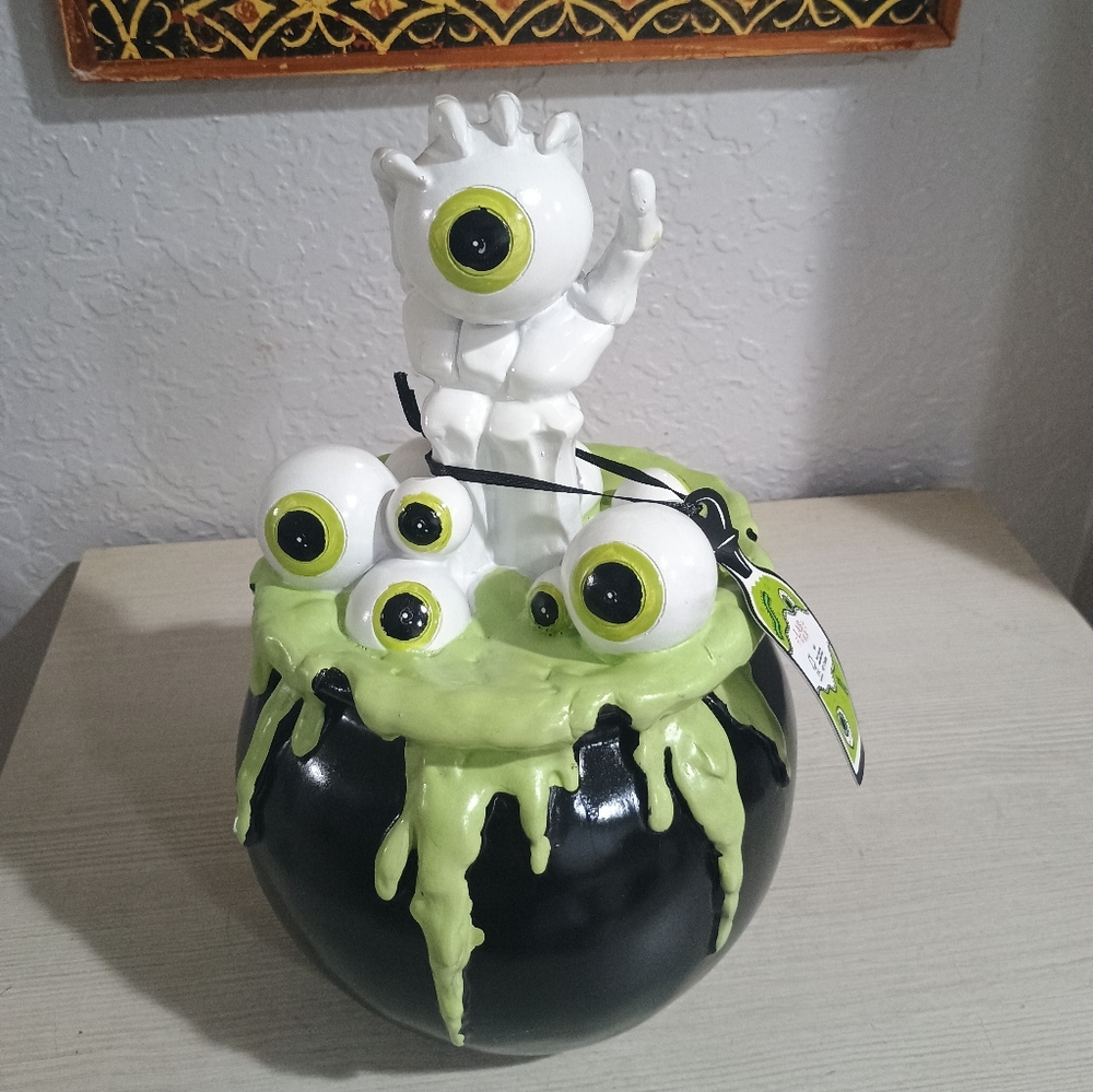 Whimsical Eyeball Sculpture - Black, White, and Green